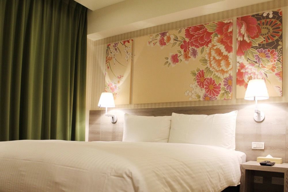 Aeris International Hotel Taichung Exterior photo