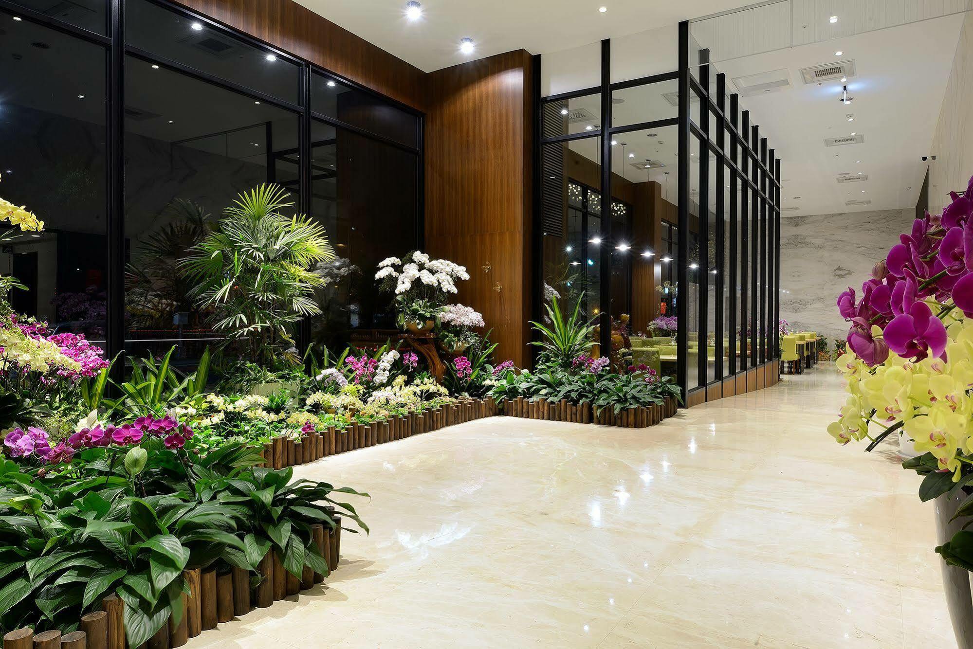Aeris International Hotel Taichung Exterior photo